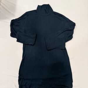 Aritzia Wilfred Black Ribbed Turtleneck Top